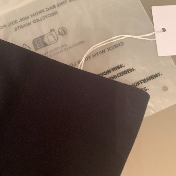 BNWT GYMSHARK Ribbed Cotton Seamless Shorts BLACK SZ S SOLD OUT - Picture 8 of 15